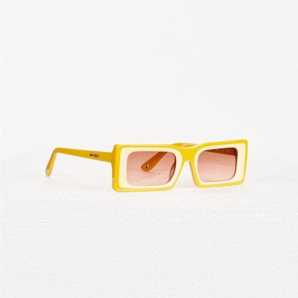 cult gaia Accessories - Hera Sunglasses | Canary